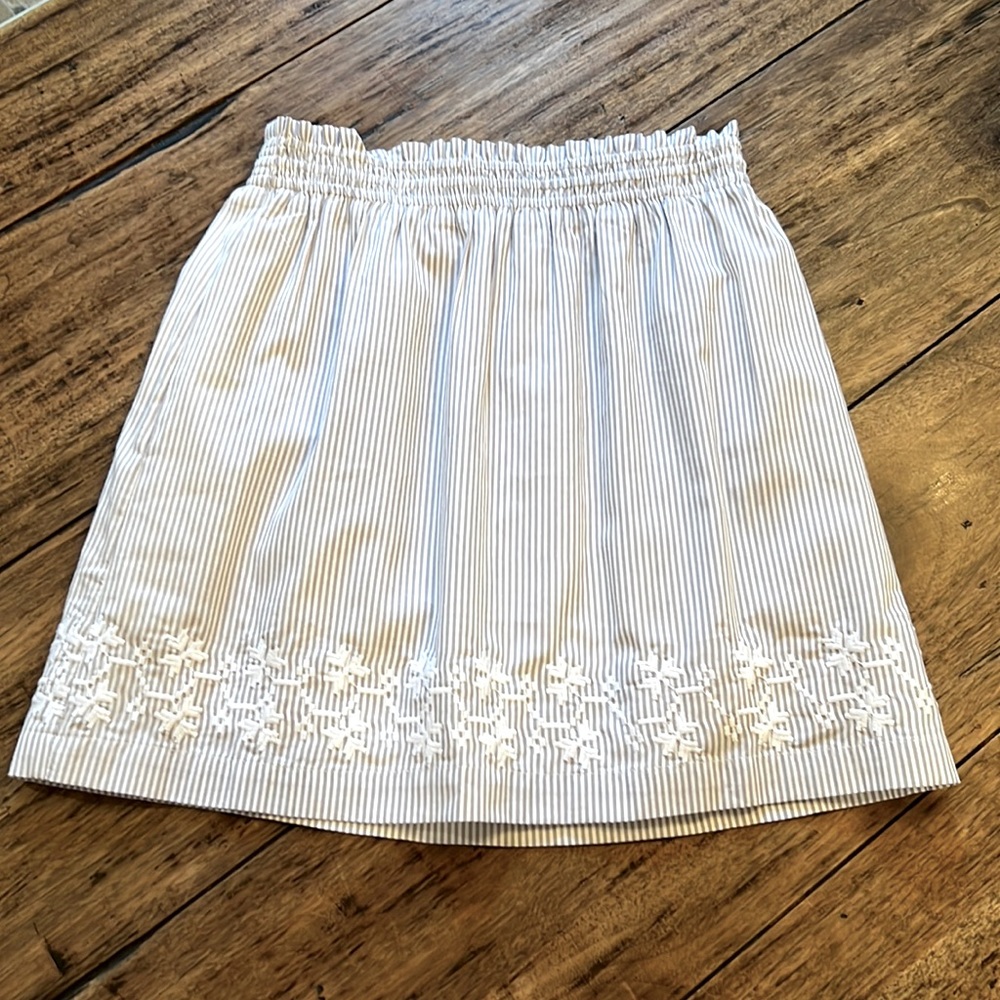 NWT J. Marie Blue and White Striped Pull on Skirt.  Size XS
